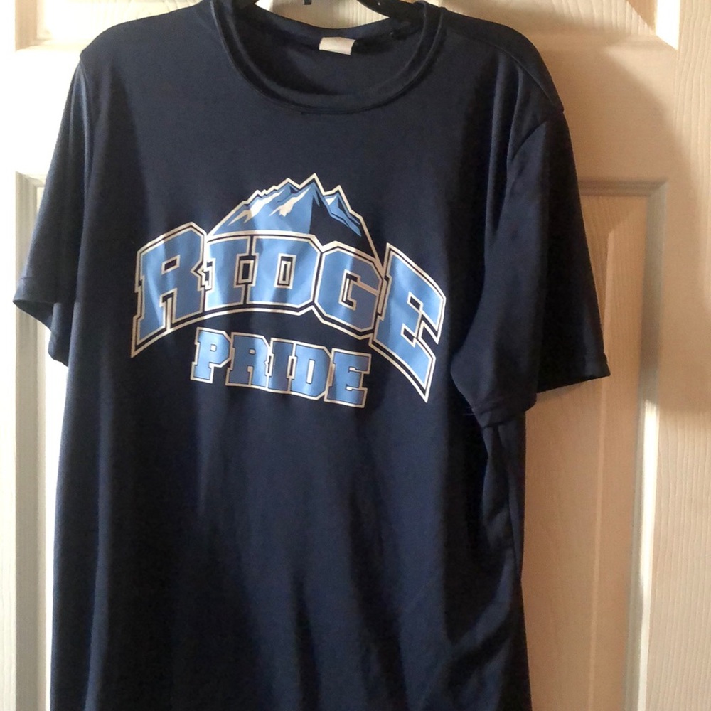 Tee shirt